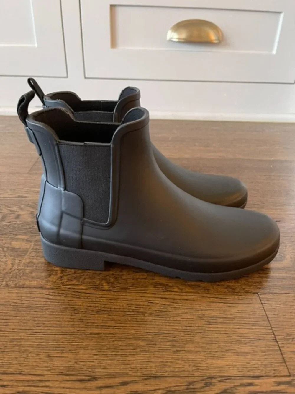 Hunter Original Refined Waterproof Black Rubber Chelsea Rain Boots - Size 8 NIB